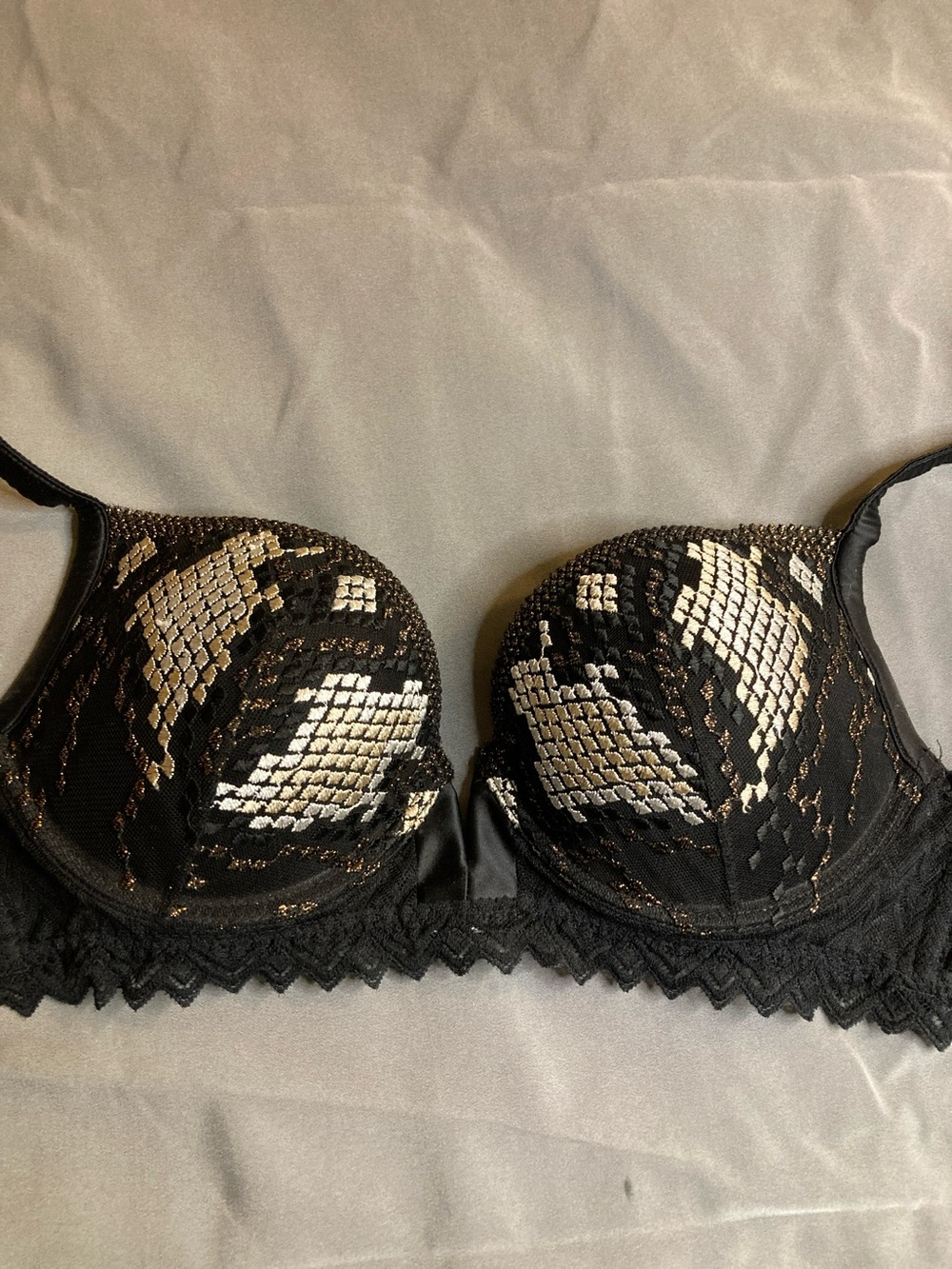 Intimissimi Black Lace Push-Up Bra with Metallic Embellishment 34B